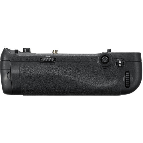 Nikon MB-D18 Multi-Power Battery Pack